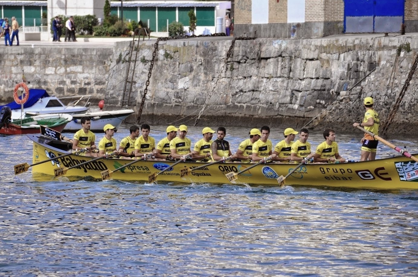 Fotografía propiedad de: Bermeo Arraun Argazkiak Foto de la regata