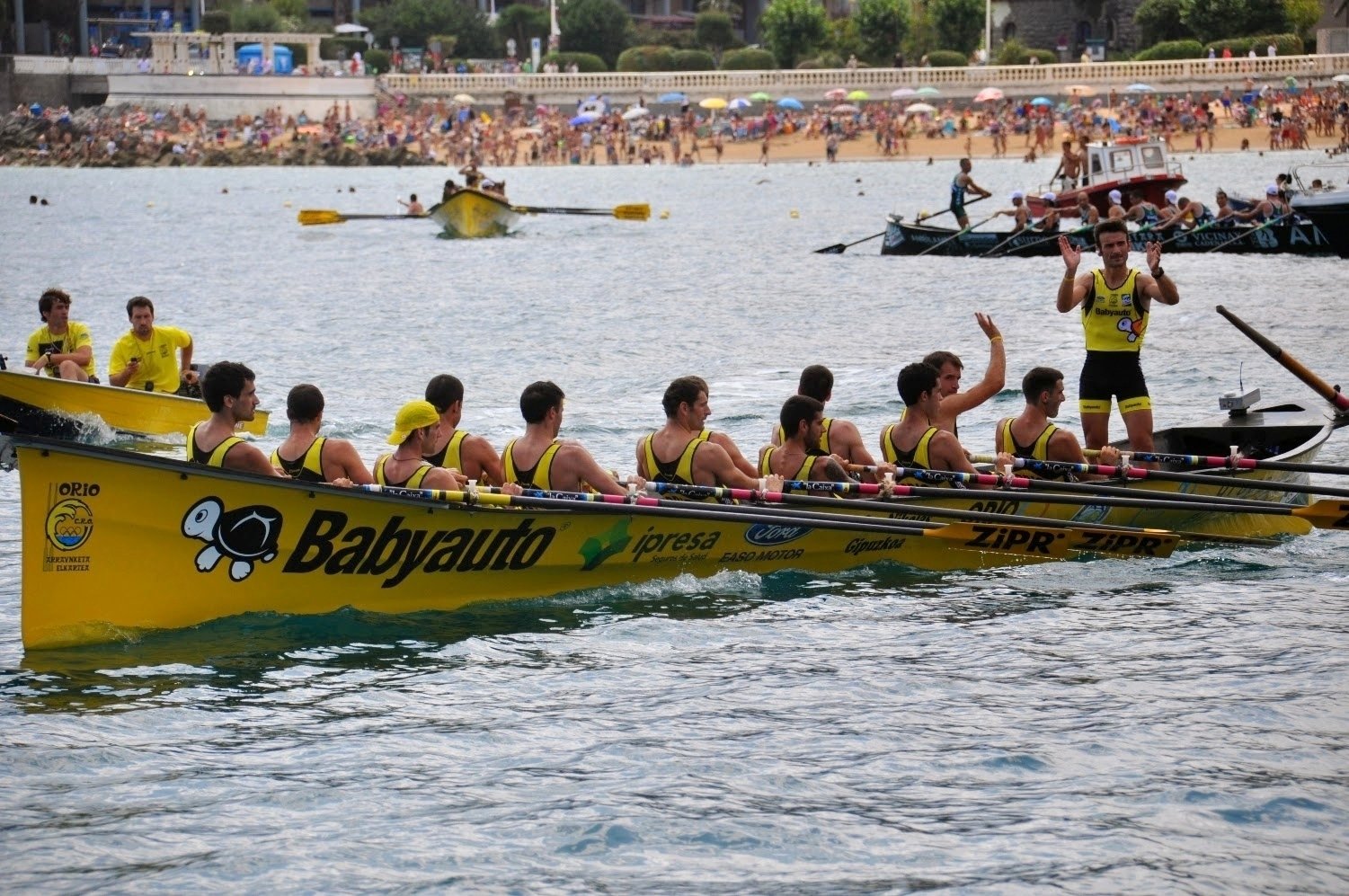 Fotografía propiedad de: Bermeo Arraun Argazkiak Foto de la regata