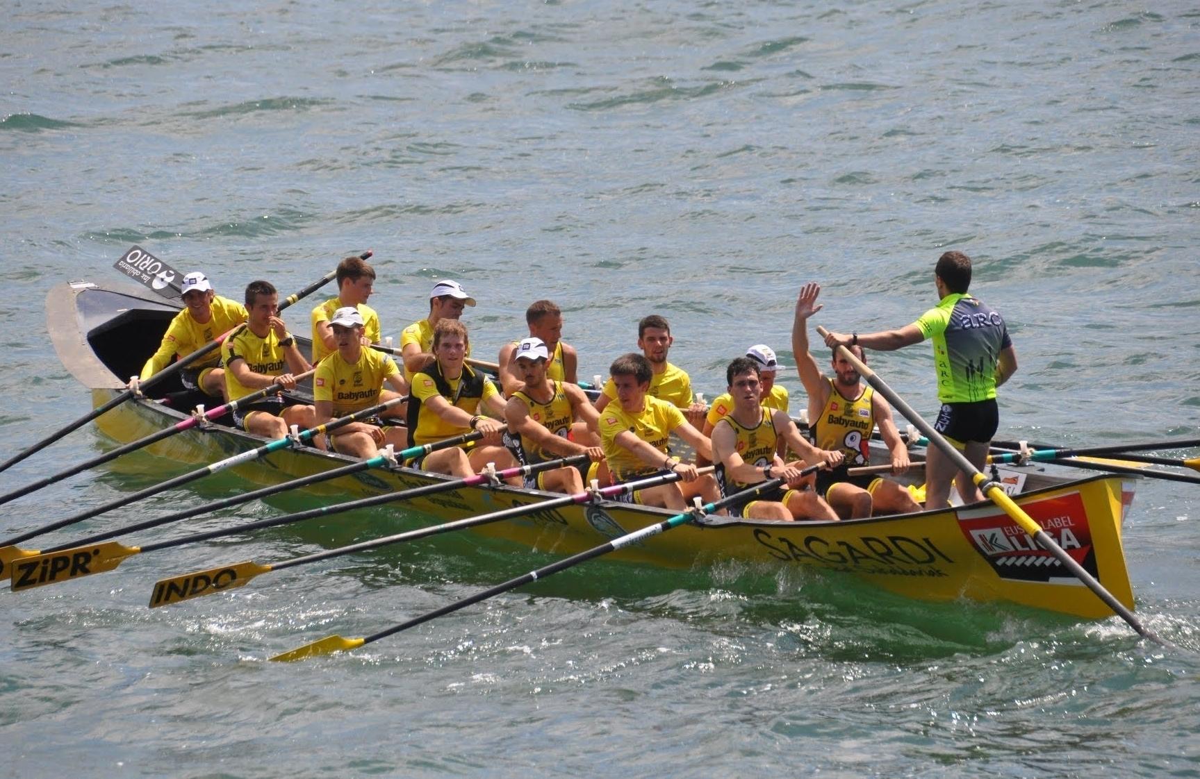 Fotografía propiedad de: Bermeo Arraun Argazkiak Foto de la regata