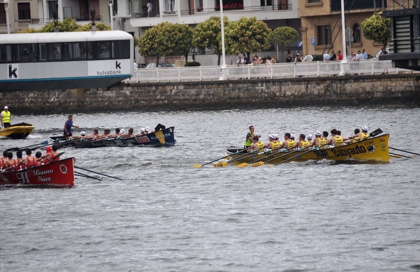 Fotografía propiedad de: Bermeo Arraun Argazkiak Foto de la regata