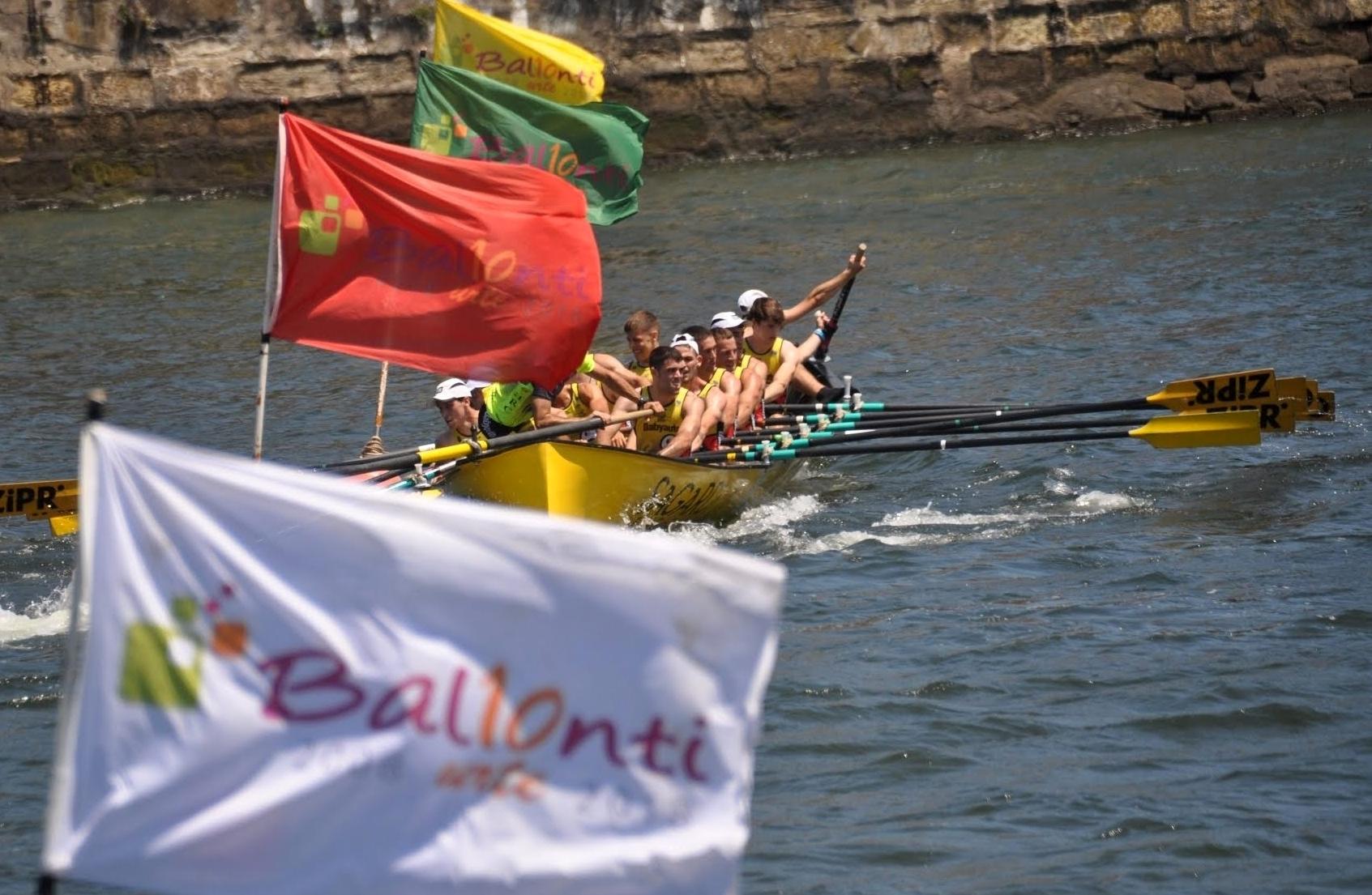 Fotografía propiedad de: Bermeo Arraun Argazkiak Foto de la regata