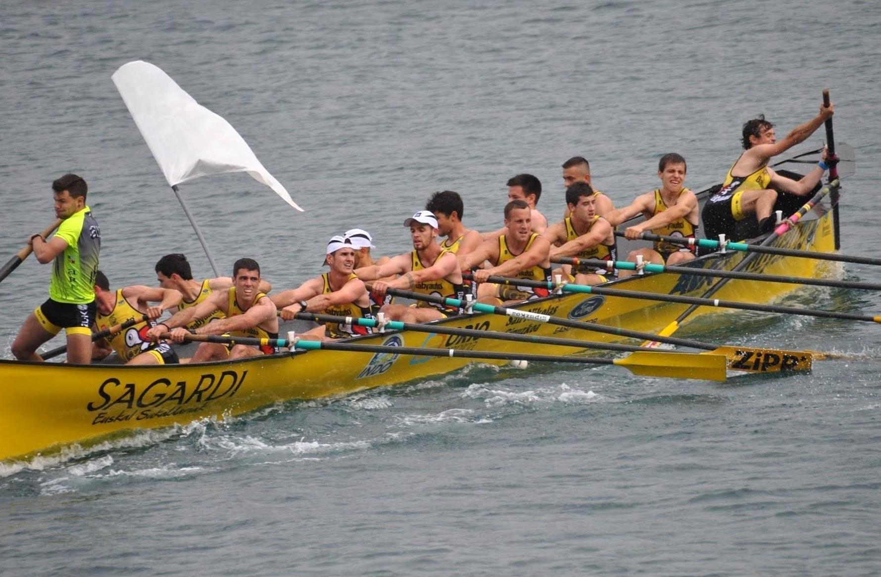 Fotografía propiedad de: Bermeo Arraun Argazkiak Foto de la regata