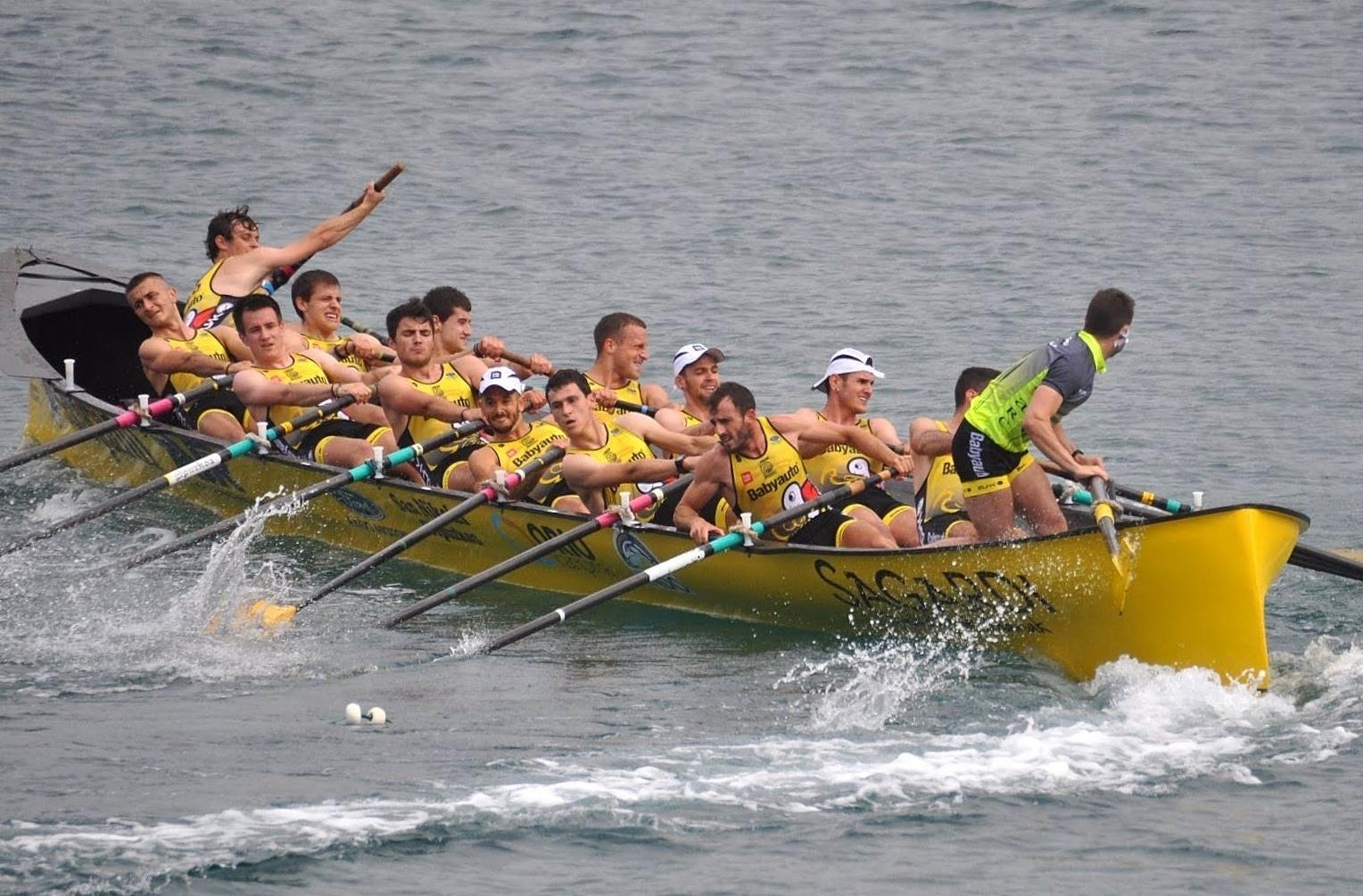 Fotografía propiedad de: Bermeo Arraun Argazkiak Foto de la regata