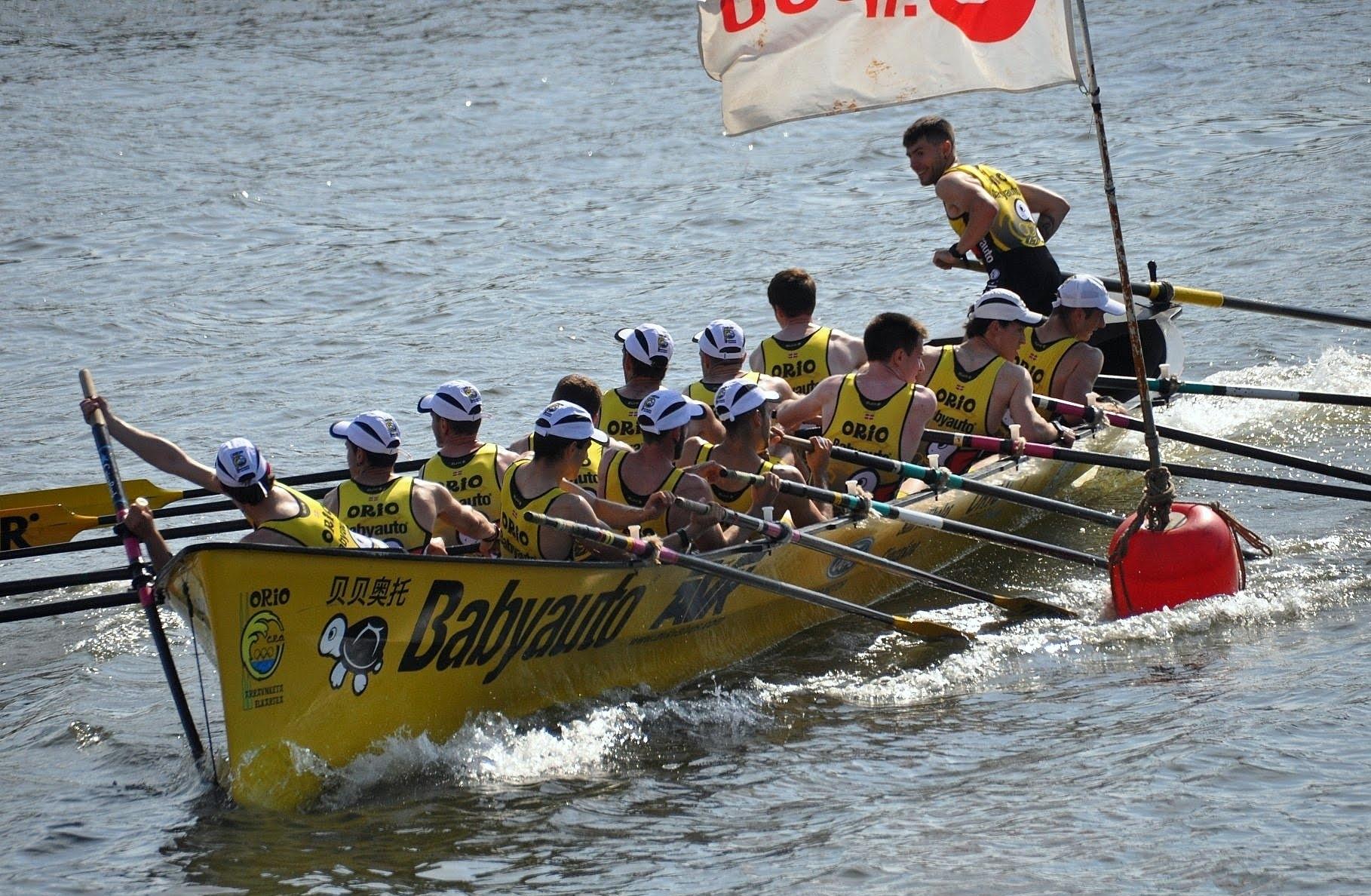Fotografía propiedad de: Bermeo Arraun Argazkiak Foto de la regata