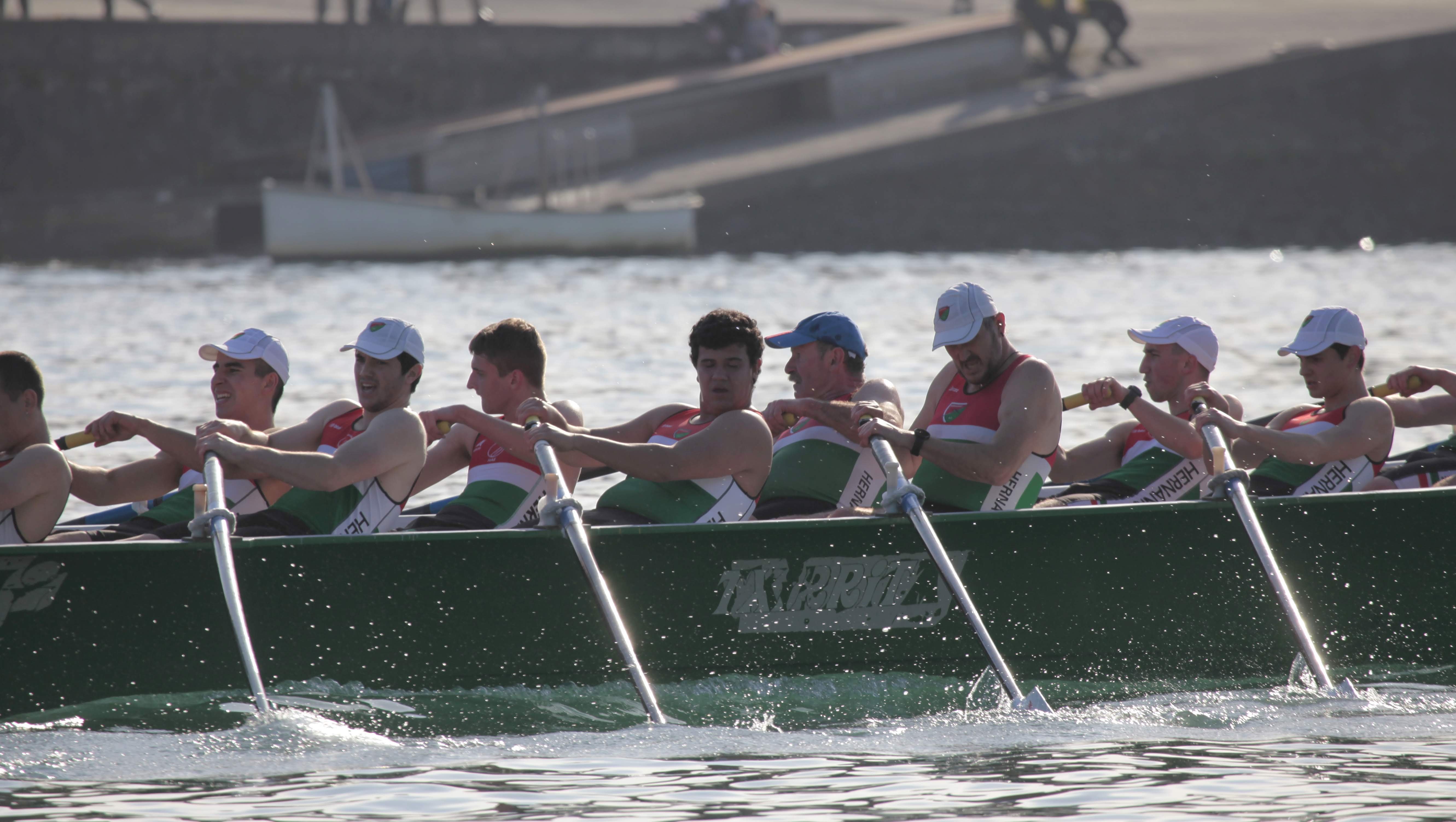 Fotografía propiedad de: Joxejulian Olasagasti Arruti Foto de la regata