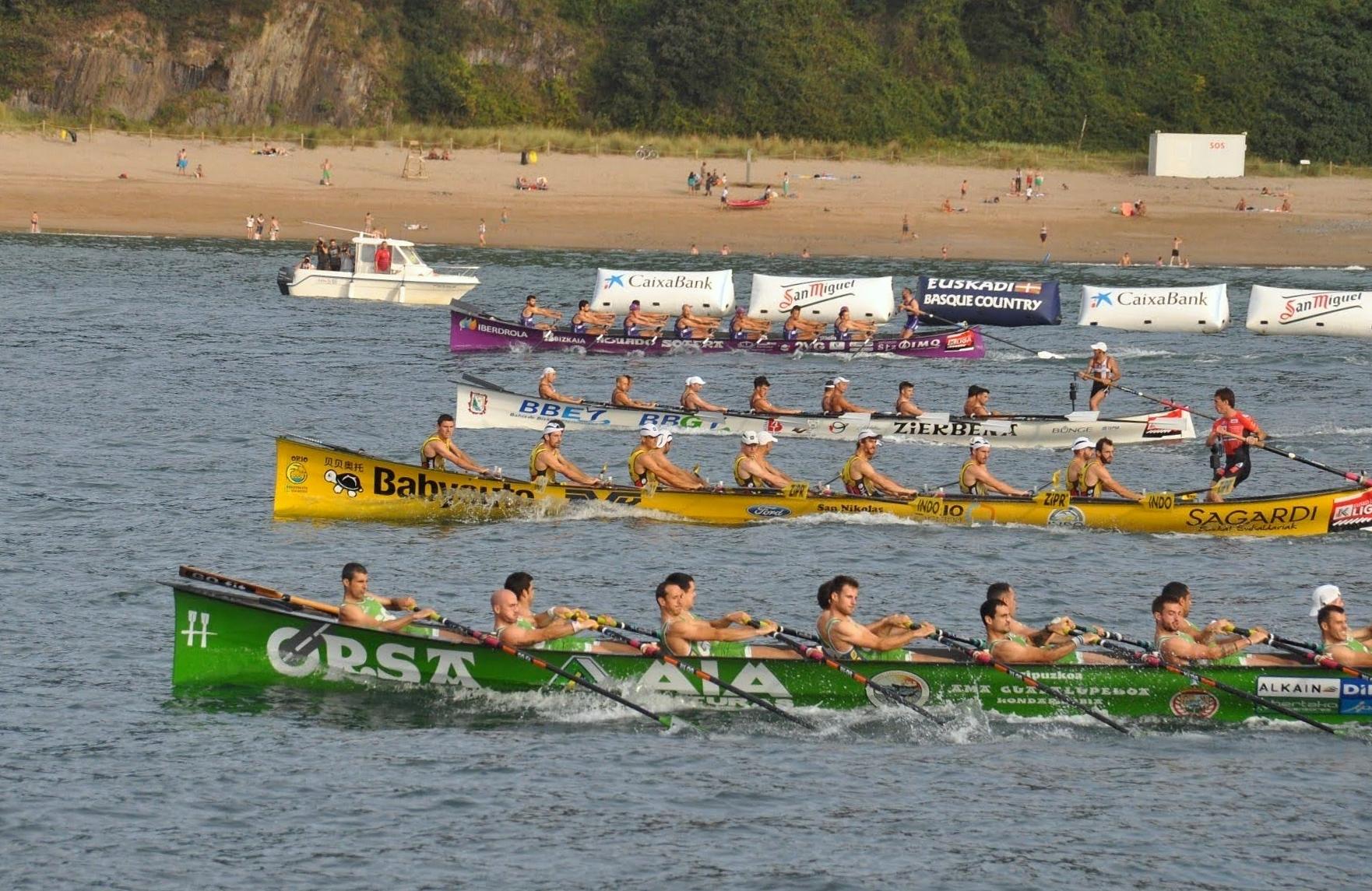 Fotografía propiedad de: Bermeo Arraun Argazkiak Foto de la regata