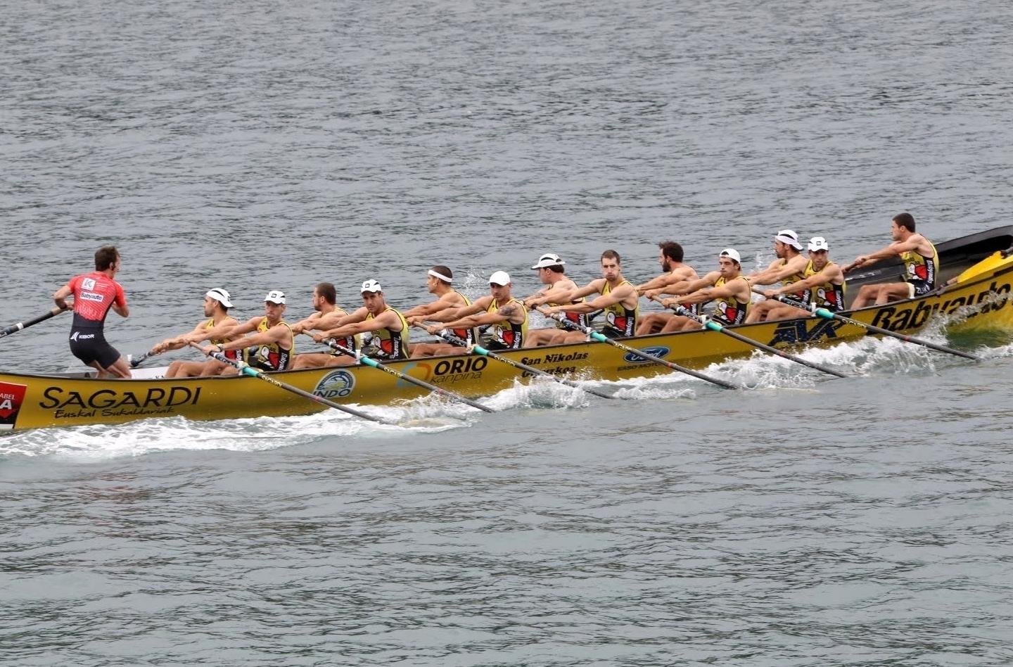 Fotografía propiedad de: Bermeo Arraun Argazkiak Foto de la regata