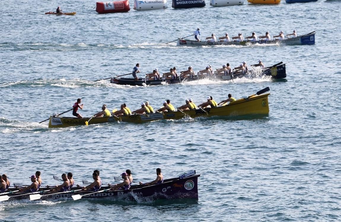 Fotografía propiedad de: Bermeo Arraun Argazkiak Foto de la regata