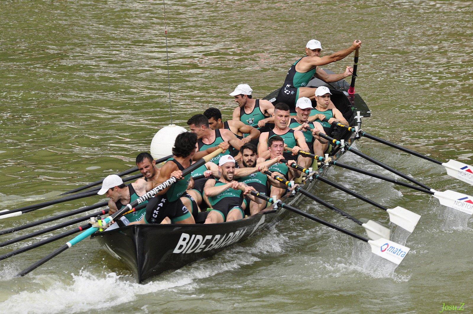 Fotografía propiedad de: Josu Zelaiaran Foto de la regata