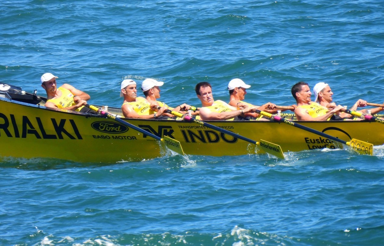 Fotografía propiedad de: Bermeo Arraun Argazkiak Foto de la regata