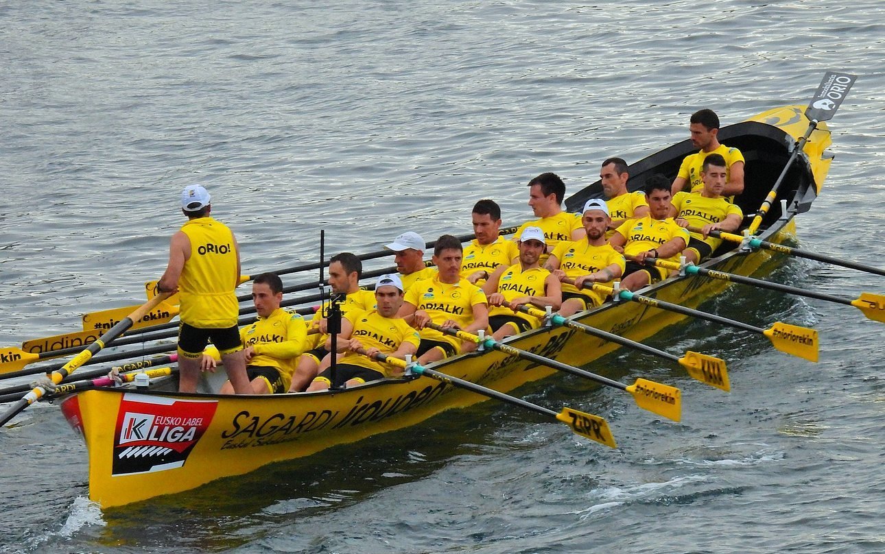 Fotografía propiedad de: Bermeo Arraun Argazkiak Foto de la regata