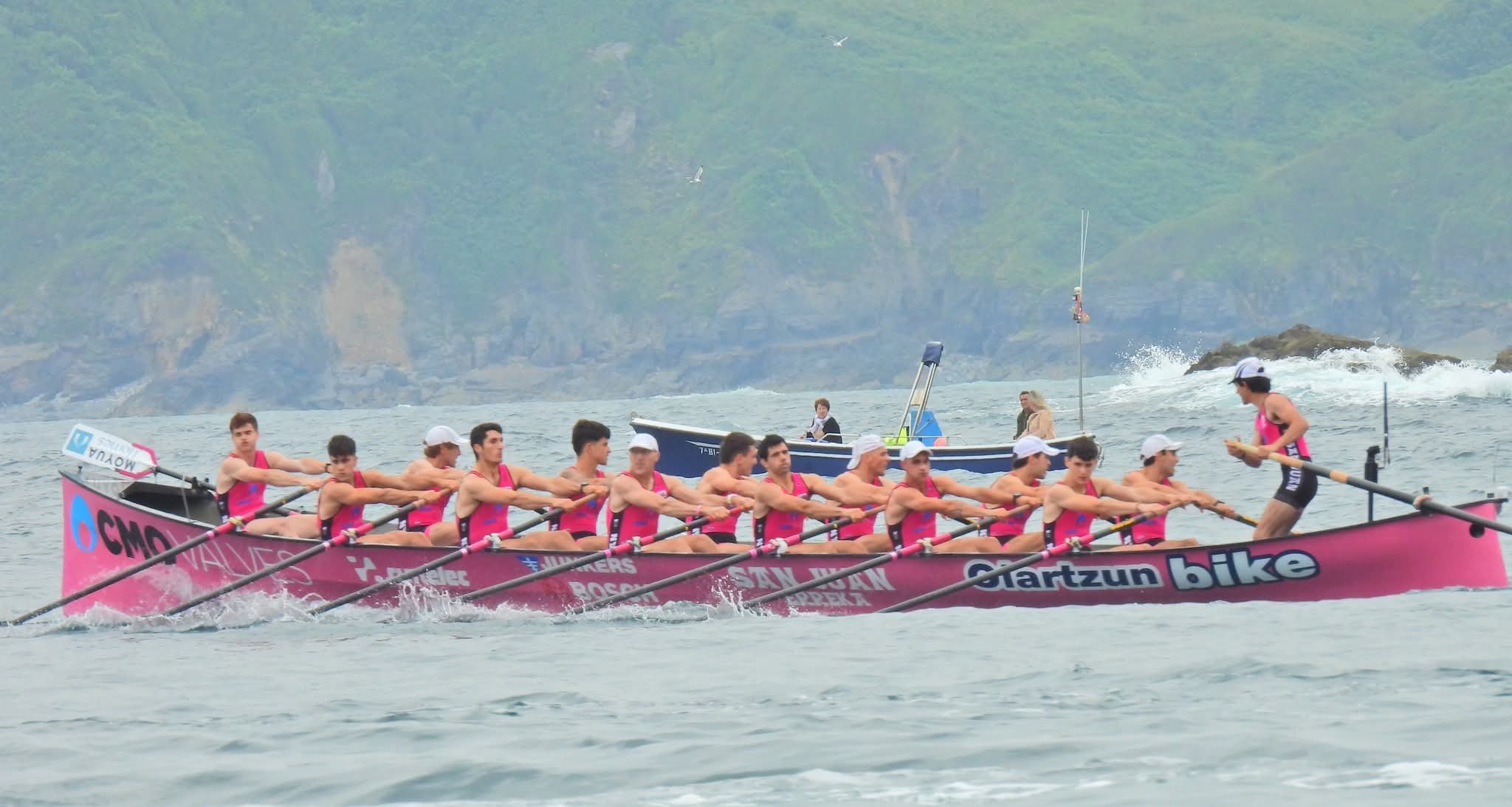 Fotografía propiedad de: Bermeo Arraun Argazkiak Foto de la regata