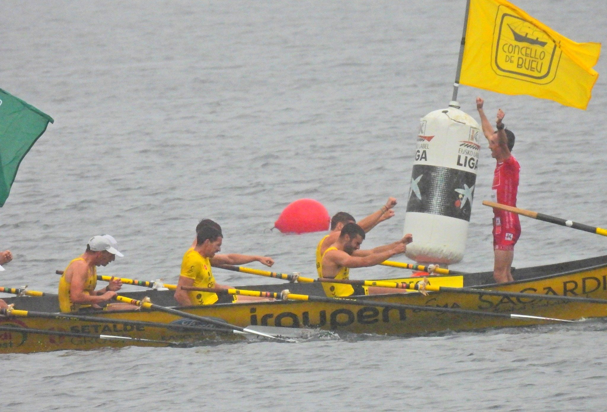 Fotografía propiedad de: Bermeo Arraun Argazkiak Foto de la regata